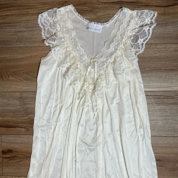 Vintage Vandemere romantic, Victorian, Cottagecore, Croquette Night slip gown - Picture 3 of 9